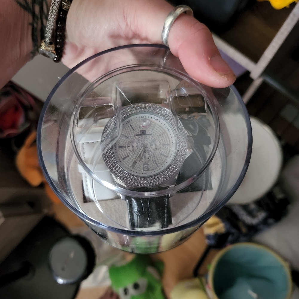 Super techno watch